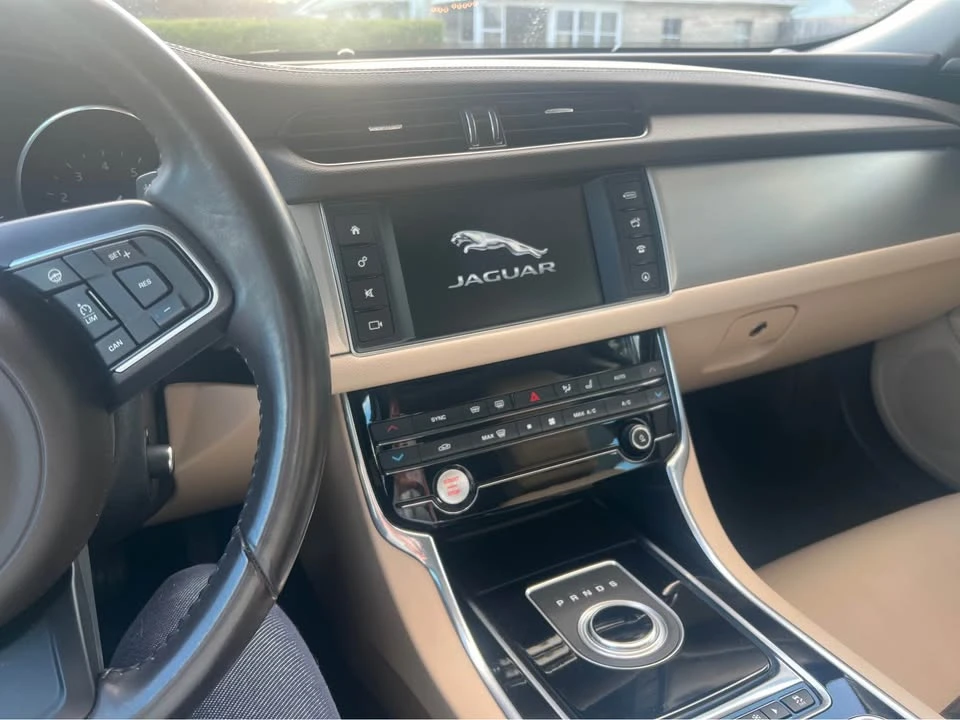 2017 Jaguar X260 XF - Image 4 of 5