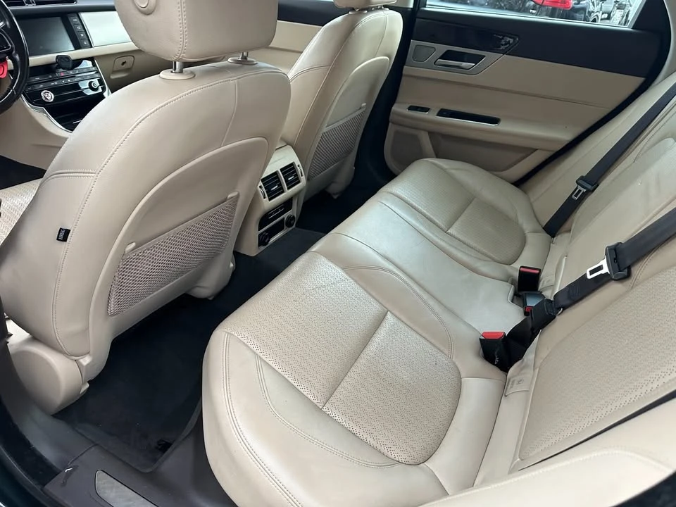 2017 Jaguar X260 XF - Image 10 of 19