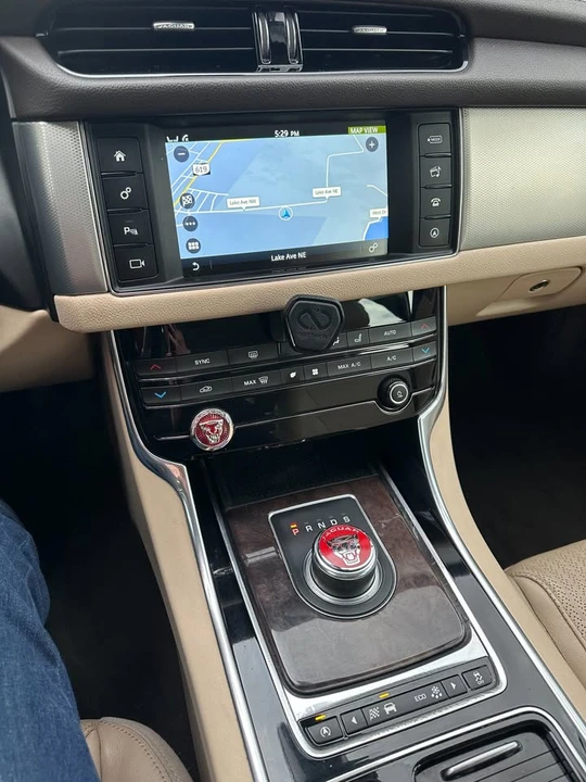 2017 Jaguar X260 XF - Image 15 of 19