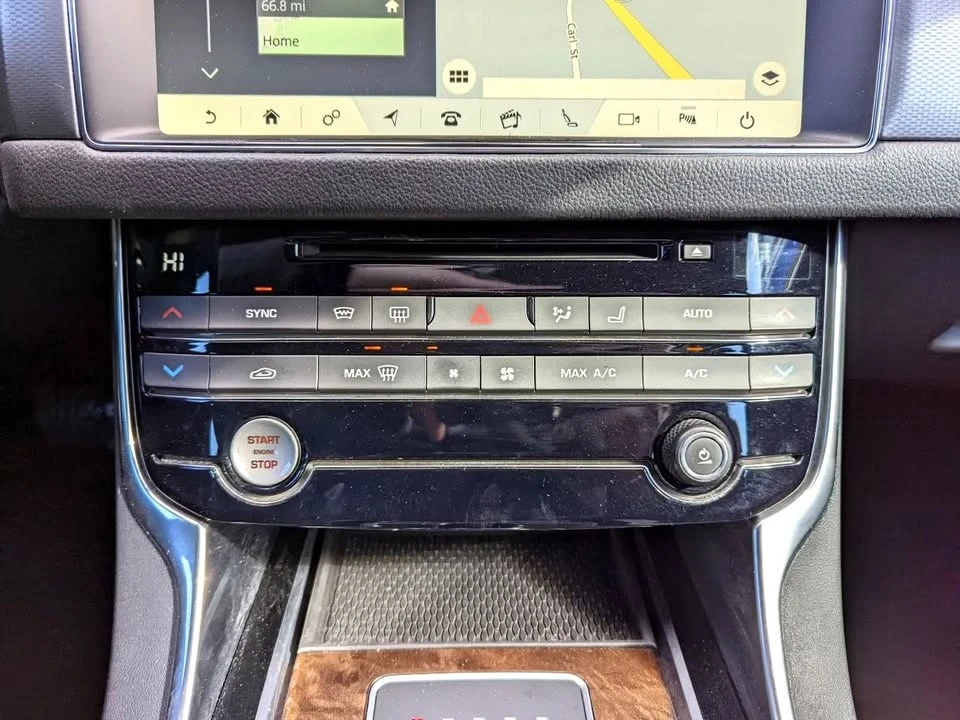 2017 Jaguar X260 XF - Image 10 of 17