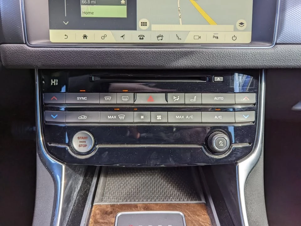 2017 Jaguar X260 XF - Image 14 of 20