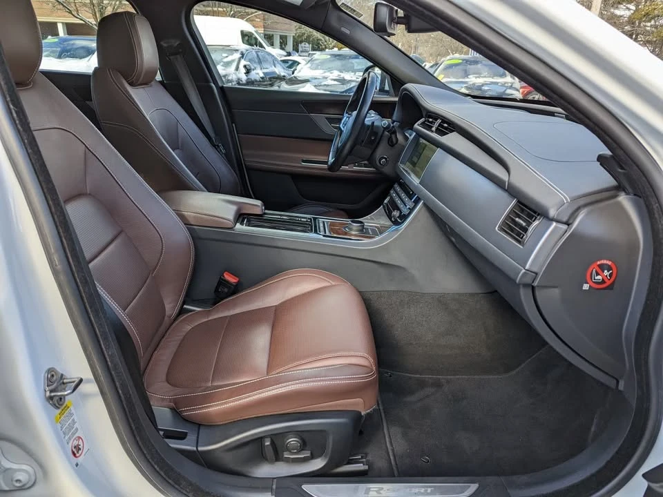 2017 Jaguar X260 XF - Image 17 of 20