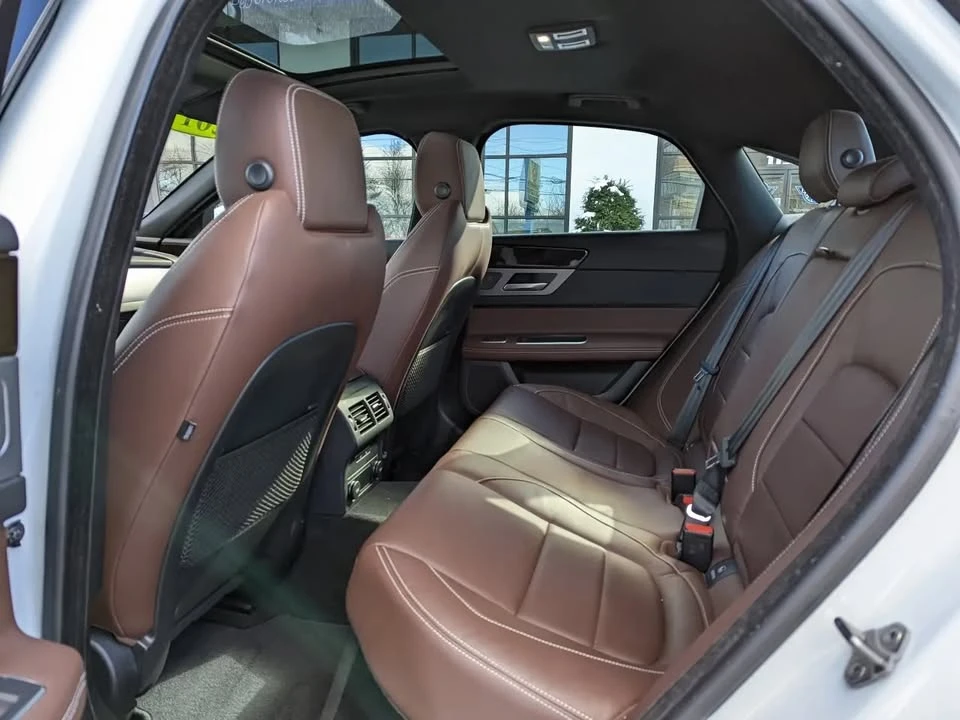 2017 Jaguar X260 XF - Image 18 of 20