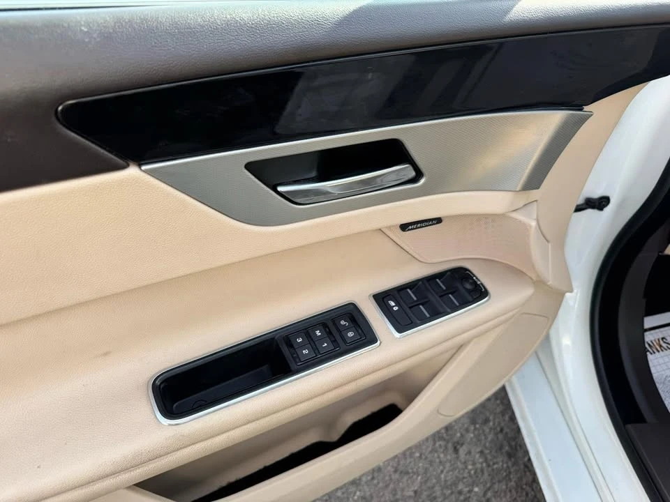 2017 Jaguar X260 XF - Image 12 of 20