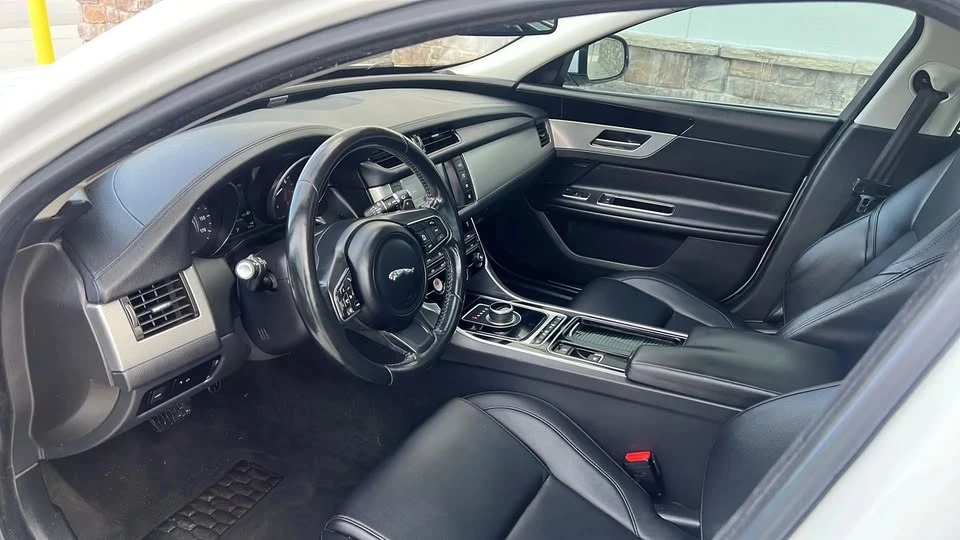 2017 Jaguar X260 XF - Image 4 of 20