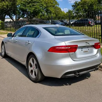 2017 Jaguar Xf2