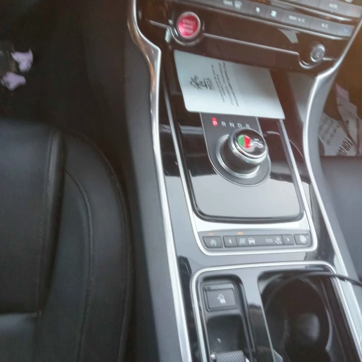 2017 Jaguar X260 XF - Image 4 of 10