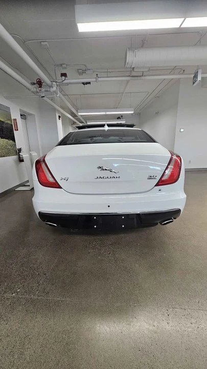 2017 Jaguar X351 XJ - Image 5 of 6