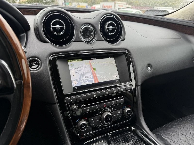 2017 Jaguar X351 XJ - Image 19 of 19