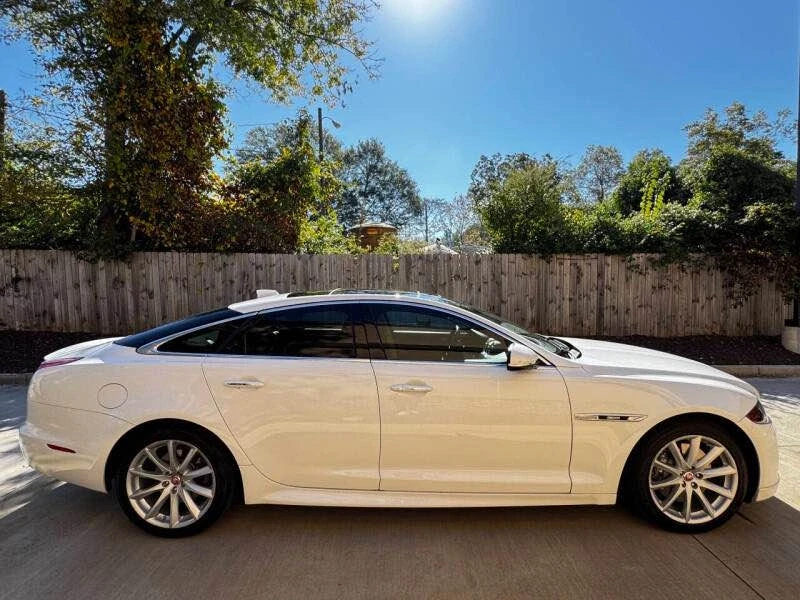 2017 Jaguar X351 XJ - Image 6 of 20