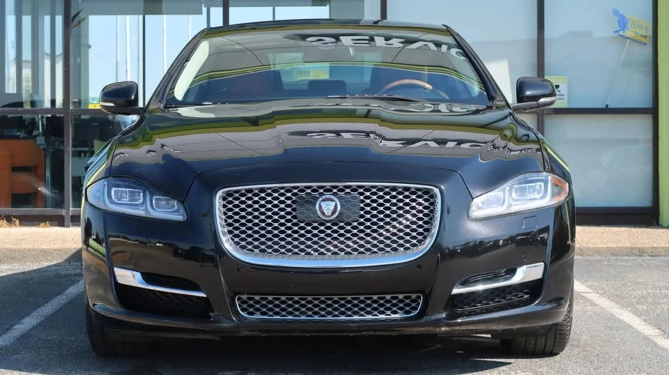 2017 Jaguar X351 XJ - Image 2 of 4