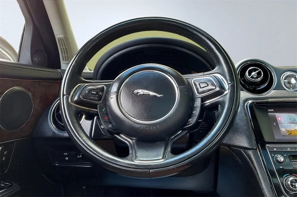 2017 Jaguar X351 XJ - Image 19 of 19