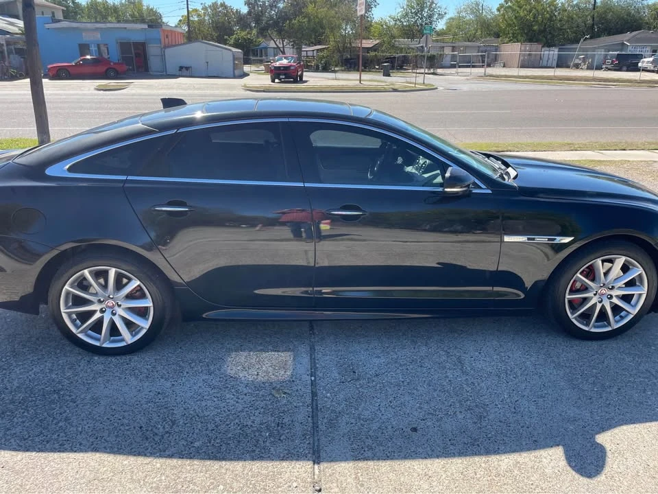2017 Jaguar X351 XJ - Image 10 of 12