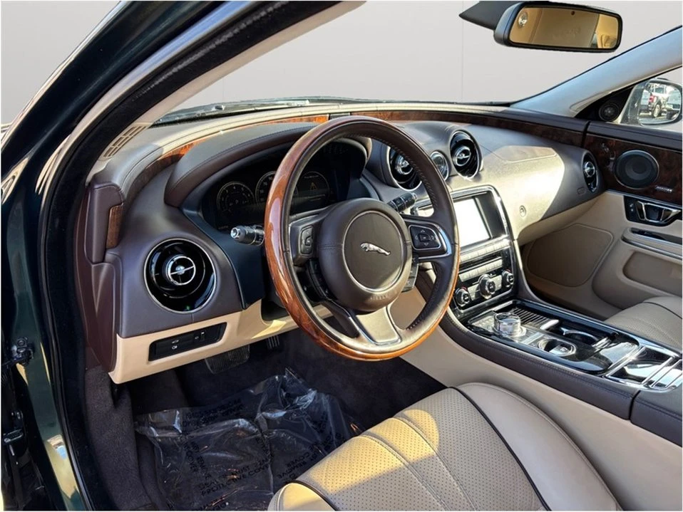 2017 Jaguar X351 XJ - Image 6 of 20