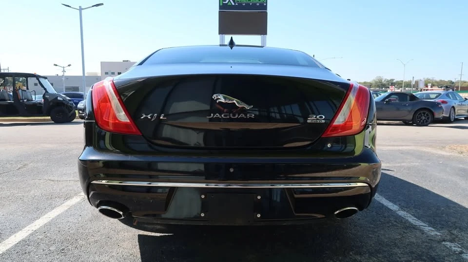 2017 Jaguar X351 XJ - Image 9 of 20