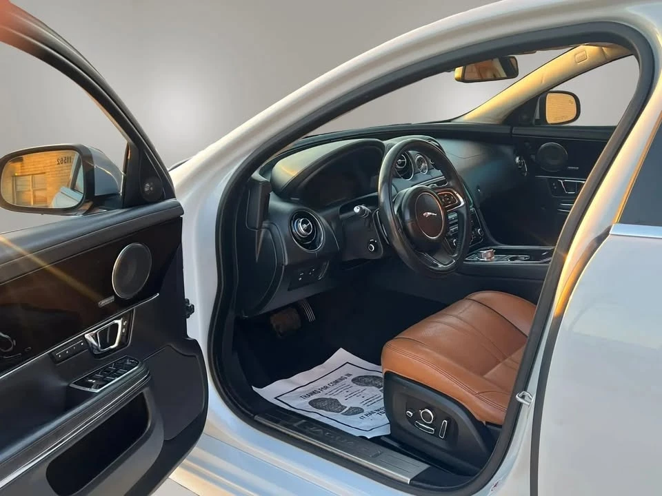 2017 Jaguar X351 XJ - Image 12 of 19
