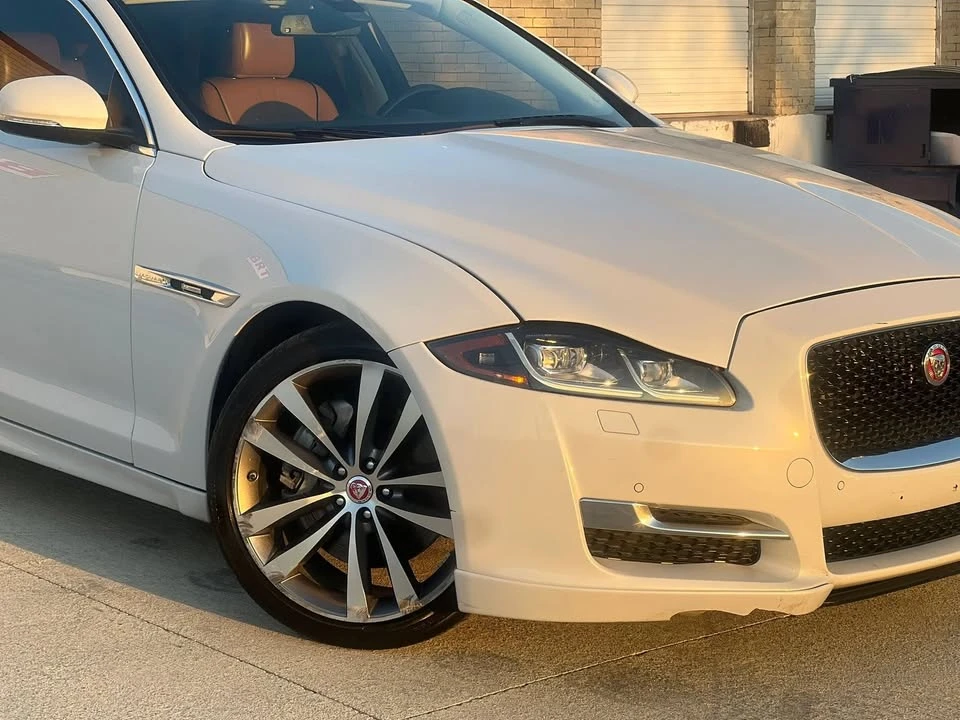 2017 Jaguar X351 XJ - Image 3 of 19