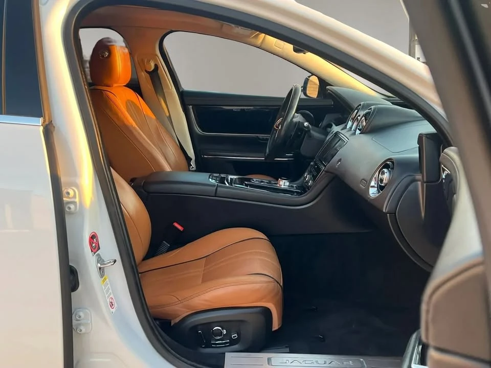 2017 Jaguar X351 XJ - Image 19 of 19