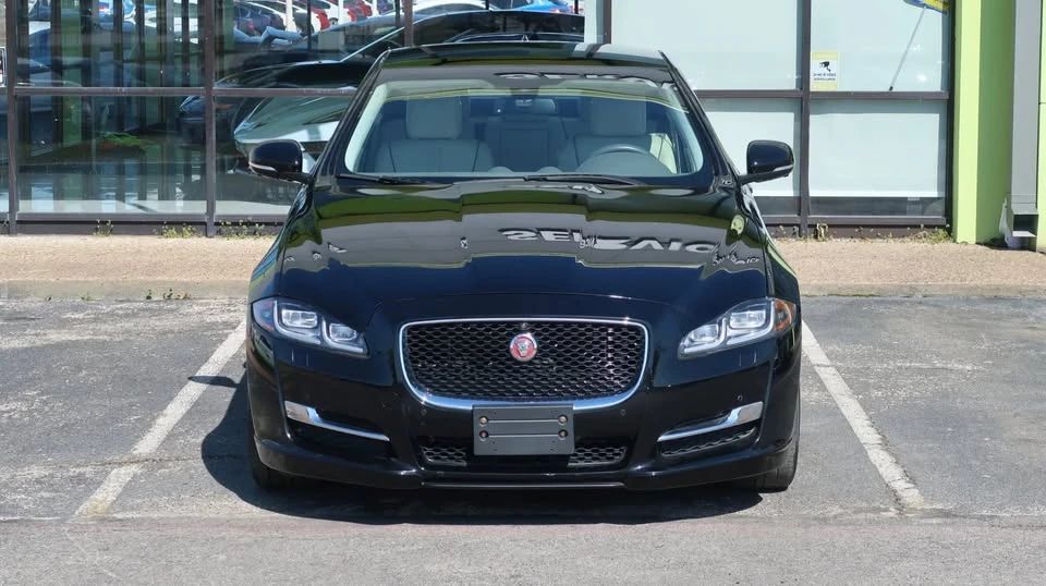 2017 Jaguar X351 XJ - Image 4 of 20