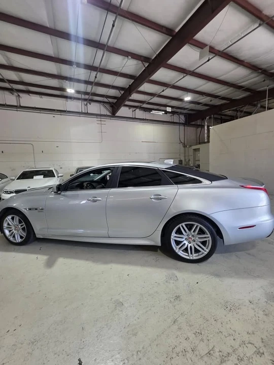 2017 Jaguar X351 XJ - Image 9 of 20