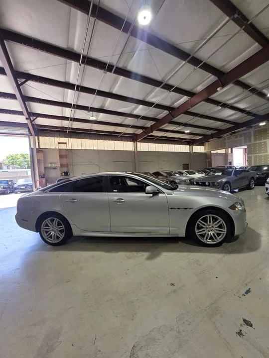 2017 Jaguar X351 XJ - Image 7 of 20