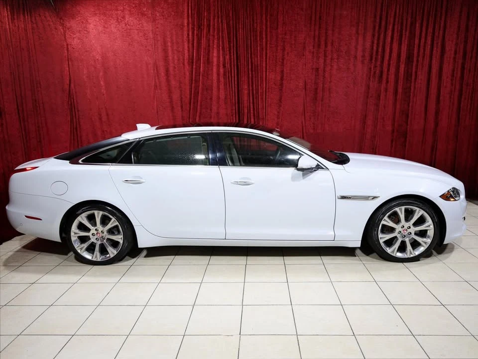 2017 Jaguar X351 XJ - Image 6 of 18