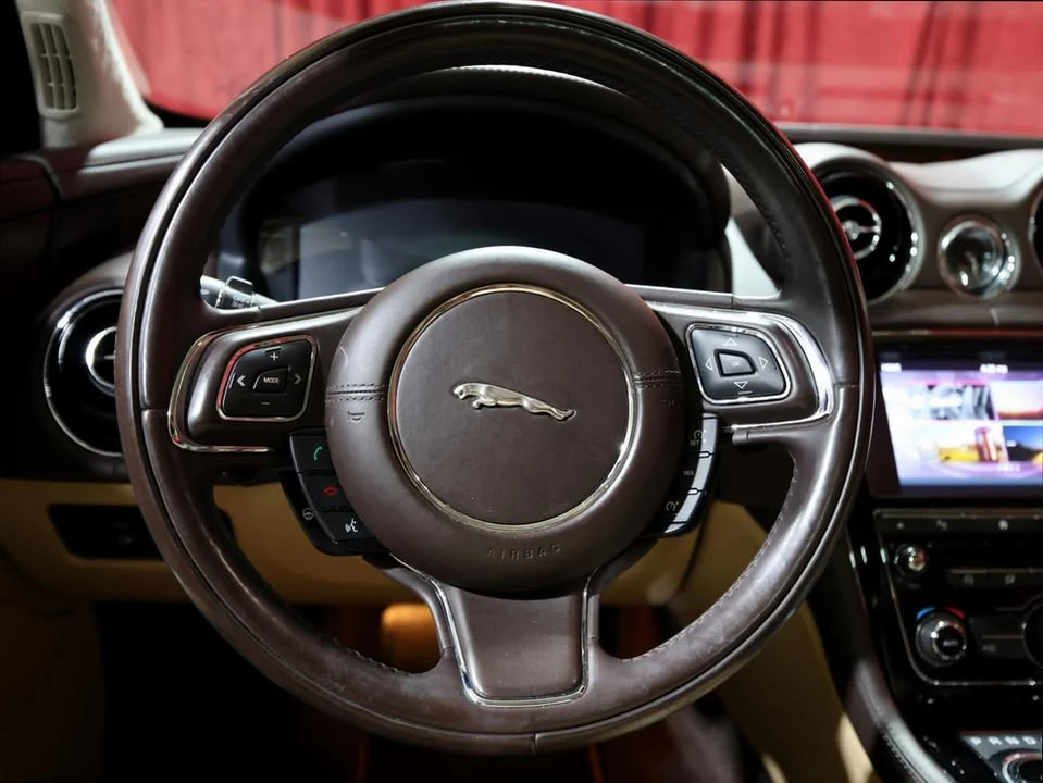 2017 Jaguar X351 XJ - Image 15 of 18
