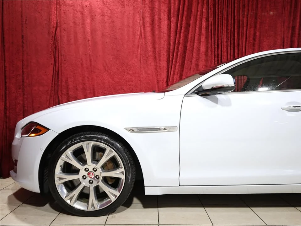 2017 Jaguar X351 XJ - Image 3 of 18