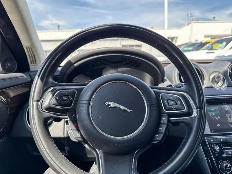 2017 Jaguar X351 XJ - Image 7 of 15