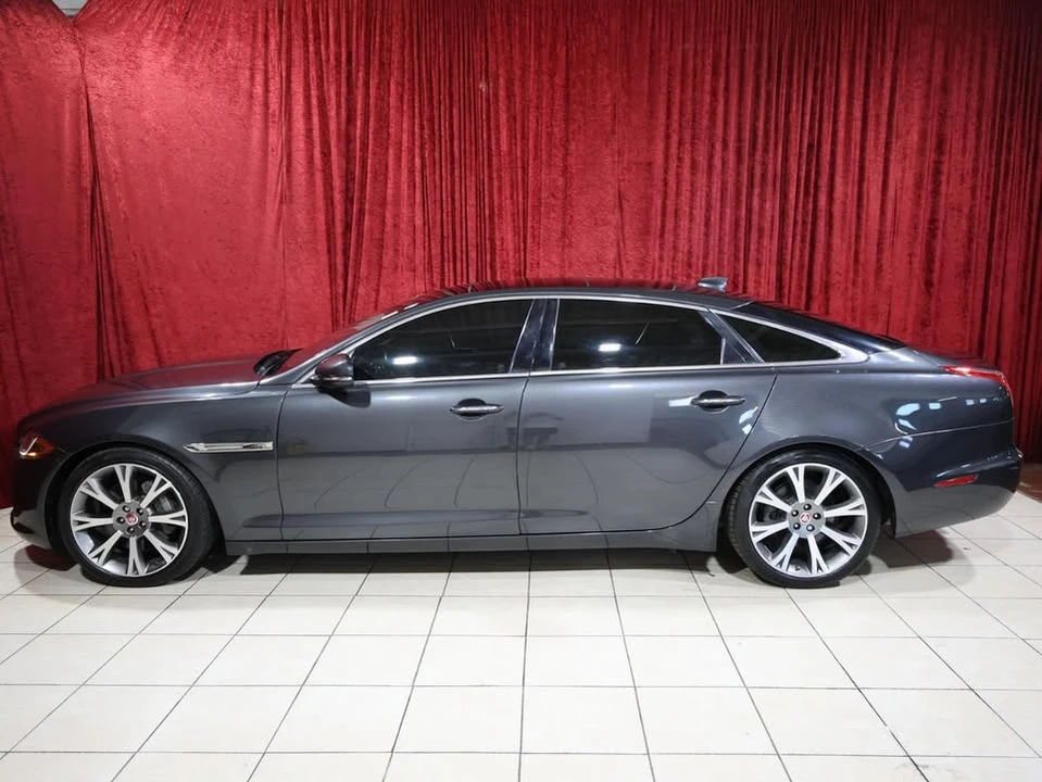 2017 Jaguar X351 XJ - Image 2 of 17