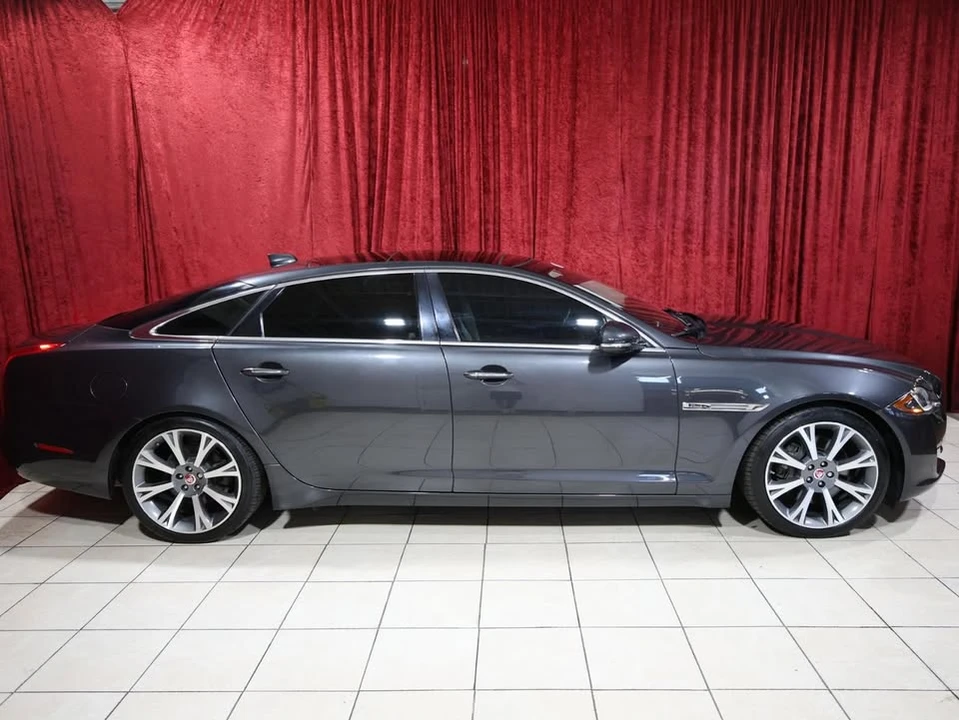 2017 Jaguar X351 XJ - Image 6 of 15