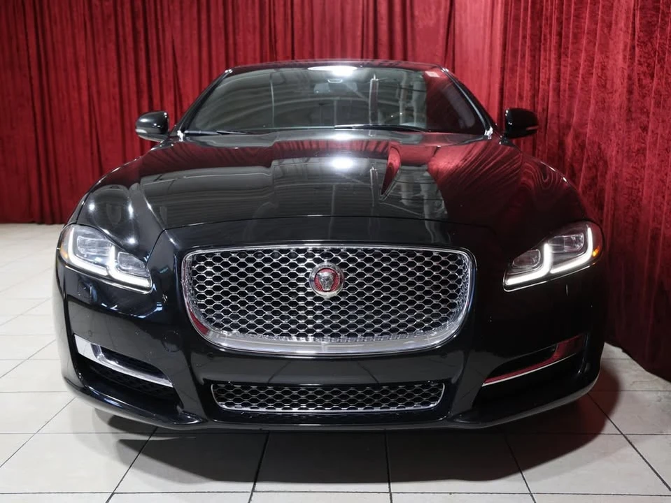2017 Jaguar X351 XJ - Image 7 of 18