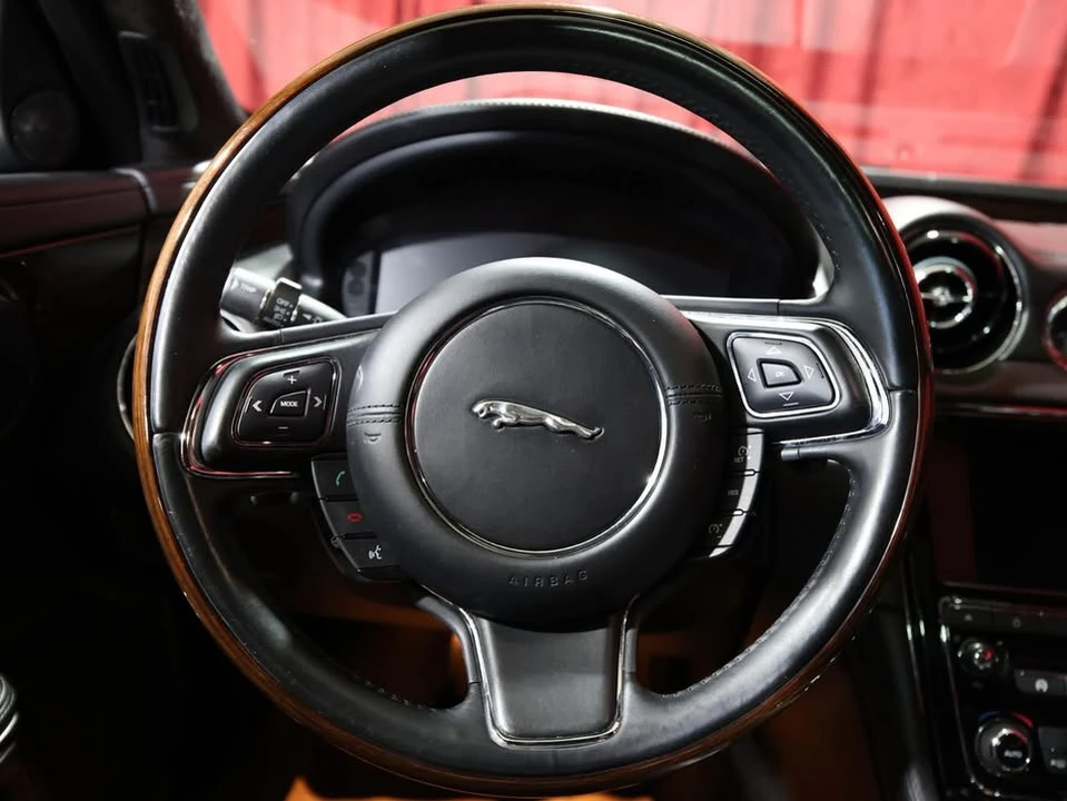 2017 Jaguar X351 XJ - Image 14 of 17