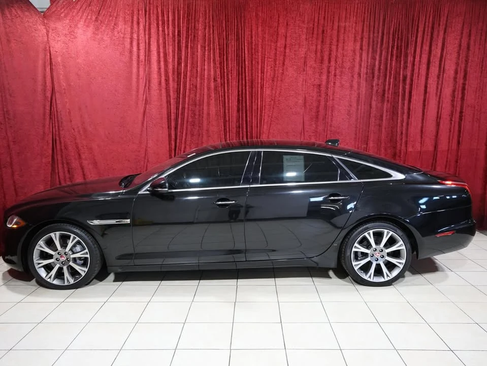 2017 Jaguar X351 XJ - Image 2 of 17