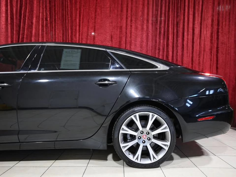 2017 Jaguar X351 XJ - Image 3 of 17