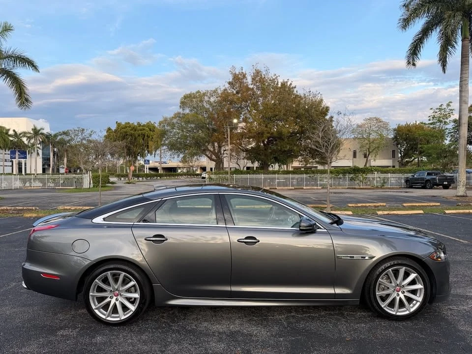 2017 Jaguar X351 XJ - Image 7 of 20
