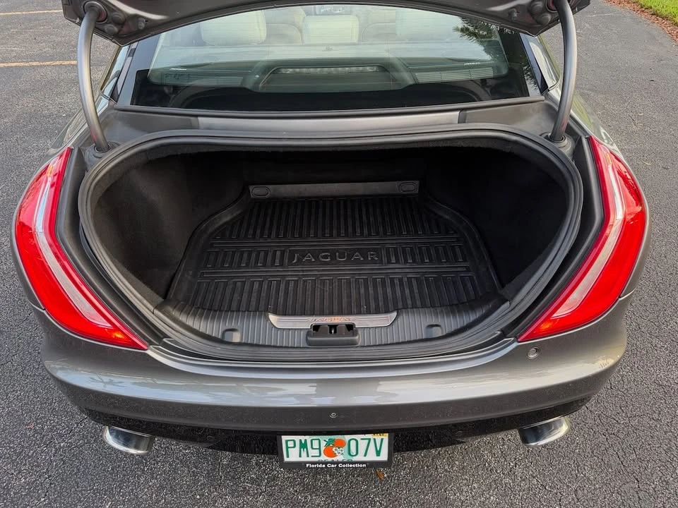 2017 Jaguar X351 XJ - Image 10 of 20
