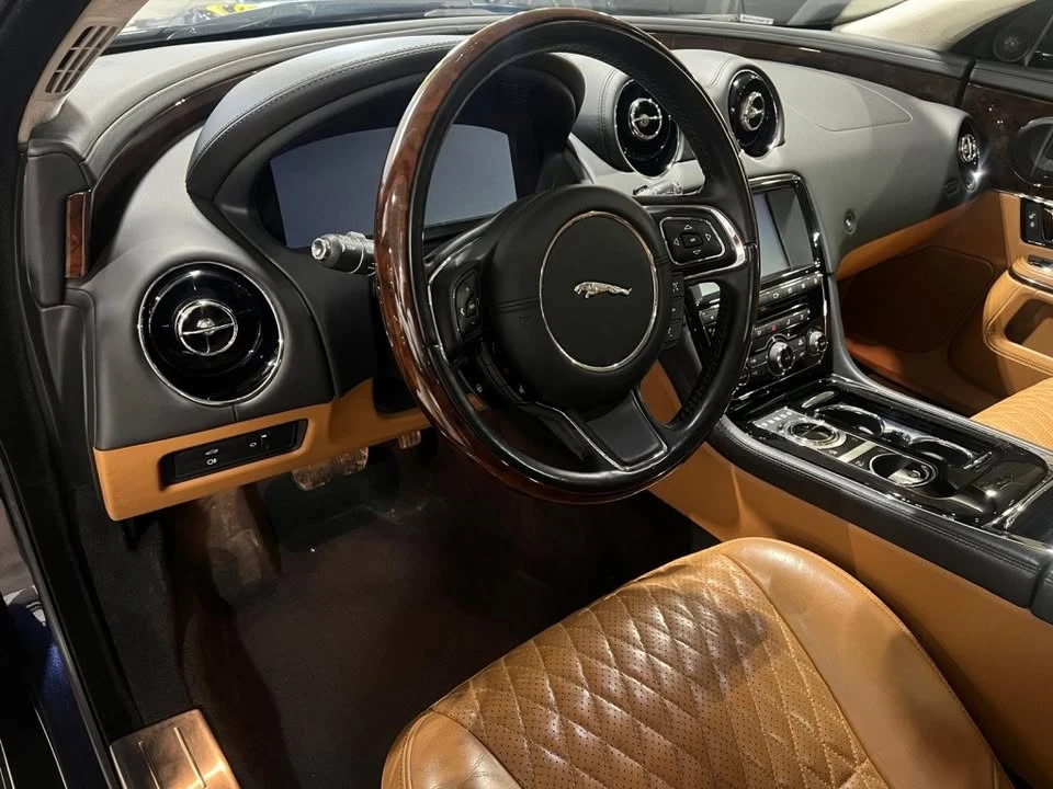 2017 Jaguar X351 XJ - Image 9 of 20
