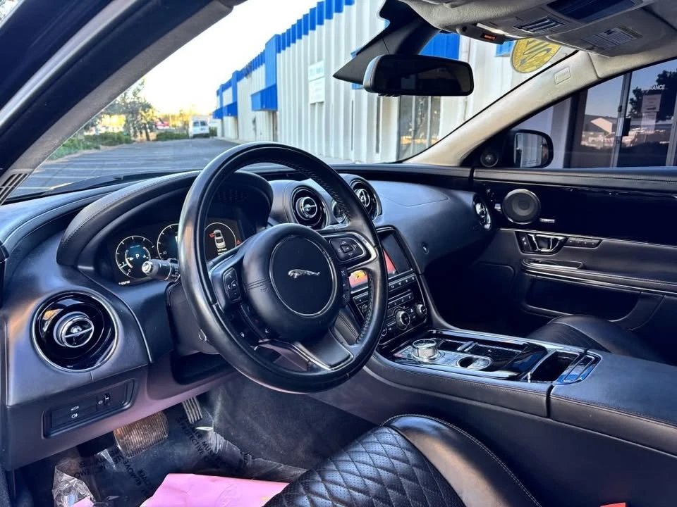 2017 Jaguar X351 XJ - Image 10 of 19