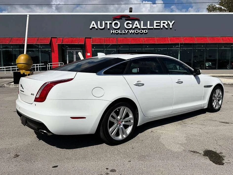 2017 Jaguar X351 XJ - Image 4 of 20