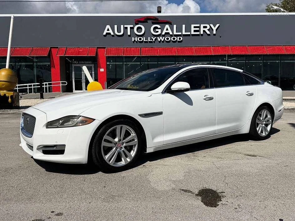 2017 Jaguar X351 XJ - Image 8 of 20