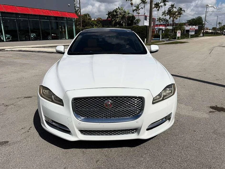 2017 Jaguar X351 XJ - Image 9 of 20