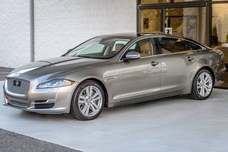 2017 Jaguar X351 XJ - Image 3 of 17