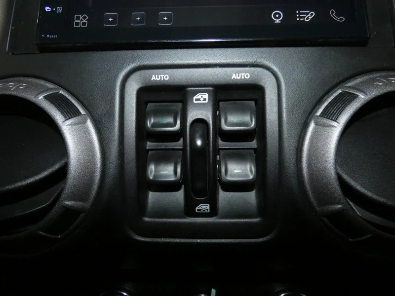 2017 Jeep JK Wrangler - Image 15 of 21