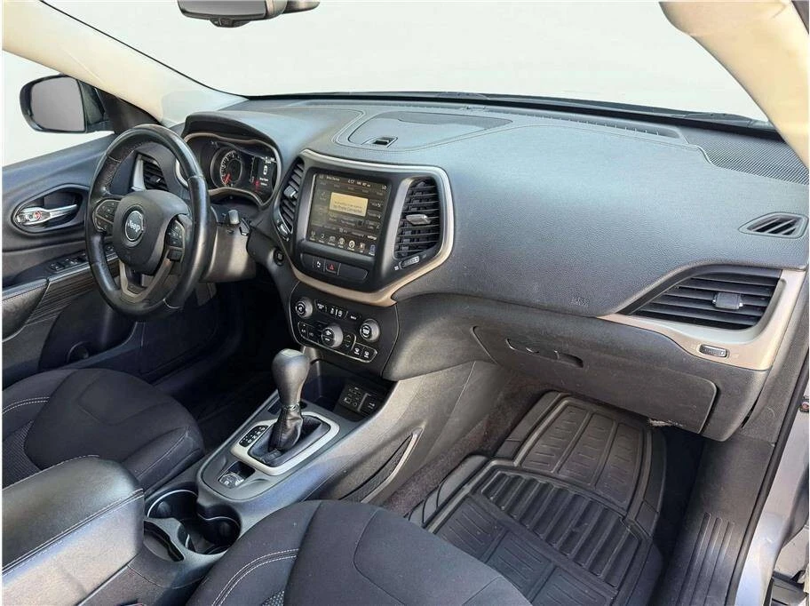2017 Jeep KL Cherokee - Image 20 of 21