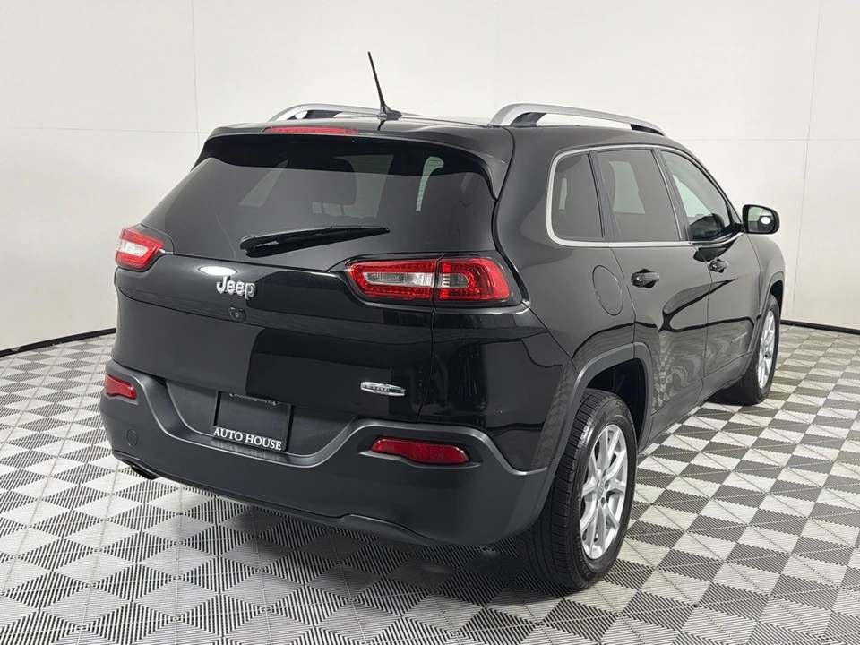 2017 Jeep KL Cherokee - Image 4 of 26