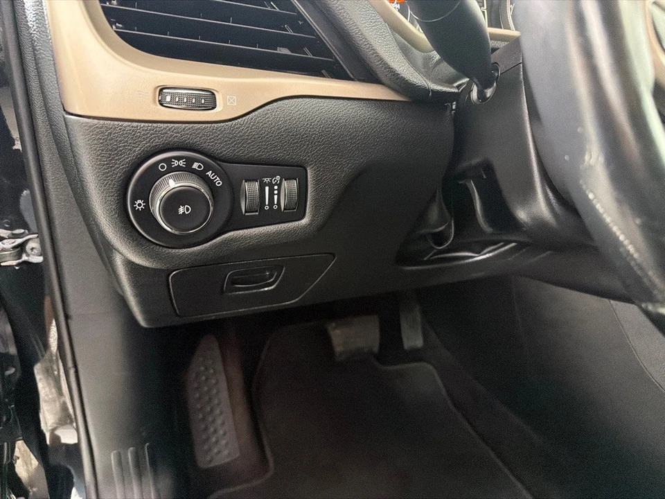 2017 Jeep KL Cherokee - Image 13 of 26