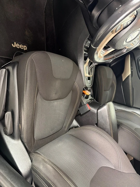 2017 Jeep KL Cherokee - Image 11 of 26