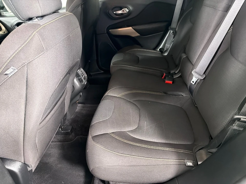 2017 Jeep KL Cherokee - Image 18 of 26
