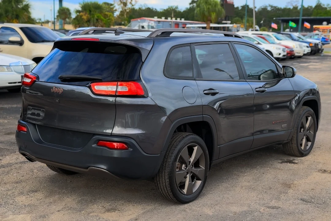 2017 Jeep KL Cherokee - Image 11 of 12